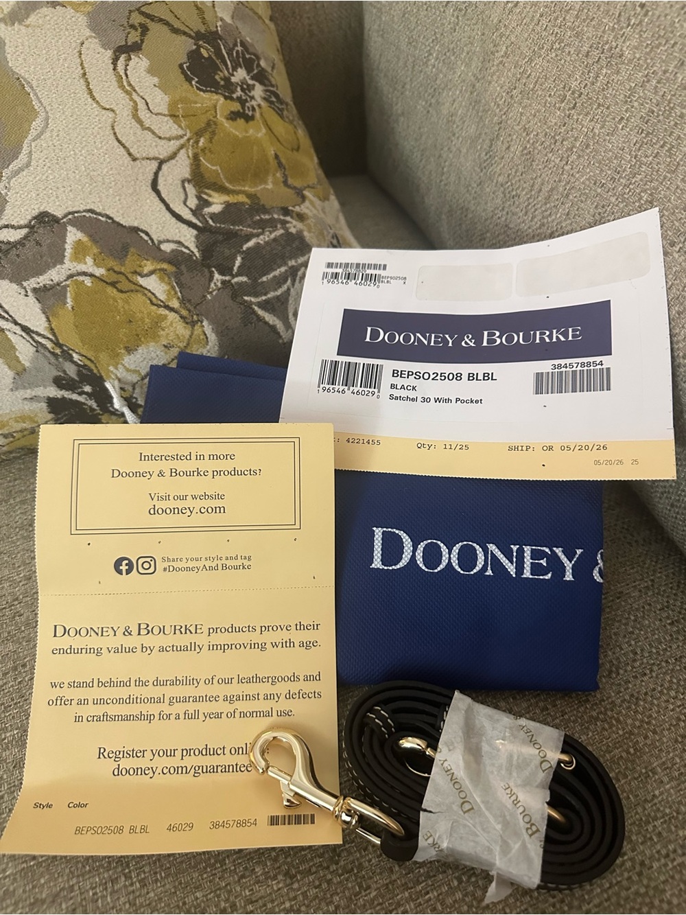 Dooney & Bourke SET w: NWT Black Leather Satchel, & Signature Logo wallet - Picture 11 of 16